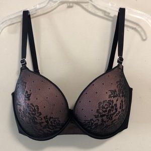 Secret Treasures Bra Black Lace SZ 36E (DD) Like New!